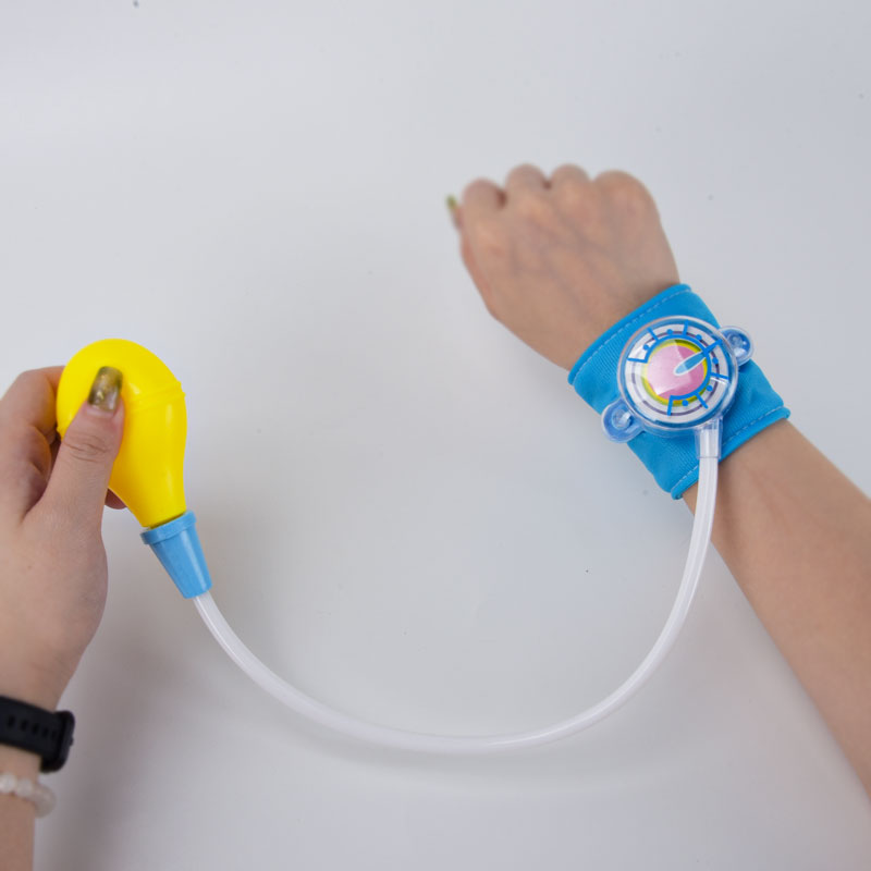 Kids Toys Doctor Set - Children's doctors go home to simulate
